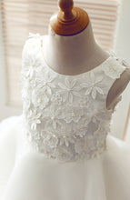 Load image into Gallery viewer, Long White Lace Appliqued Puffy Little Girls Ball Gown Princess Dress